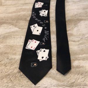 Gulf Oil Philadelphia Flyers black tie Deuces Wild